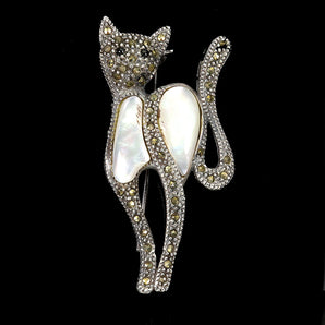 925 Sterling Silver Brooch Pear Mop 16x8mm Marcasite Cat Gemstone Jewelry